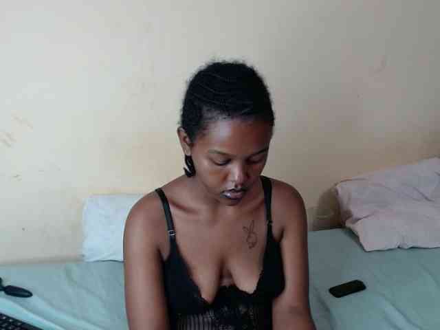 caramelseduction254 webcam