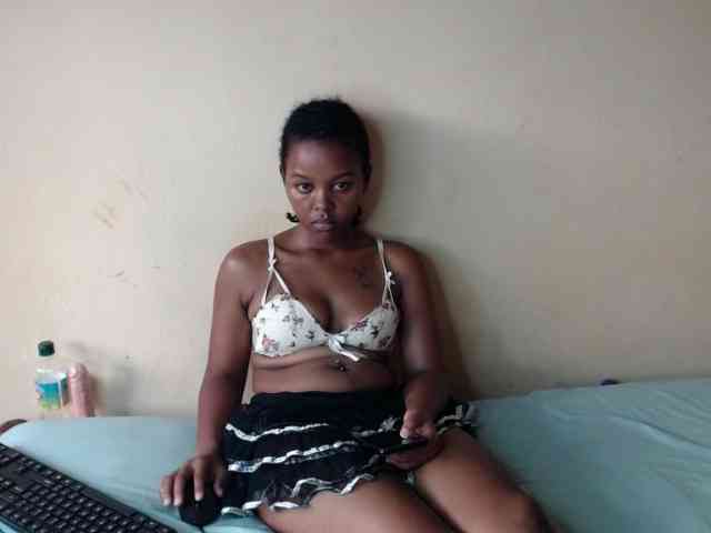 caramelseduction254 webcam