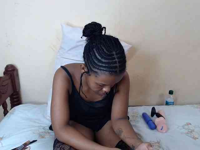 caramelseduction254 webcam