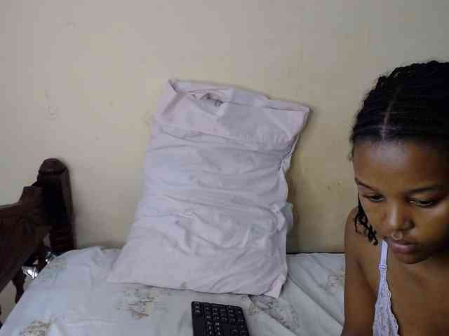 caramelseduction254 webcam