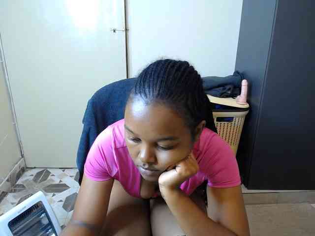 caramelseduction254 webcam