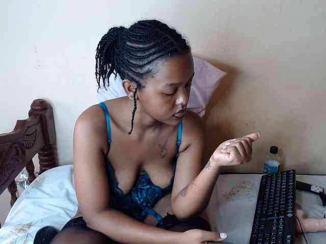 caramelseduction254 webcam