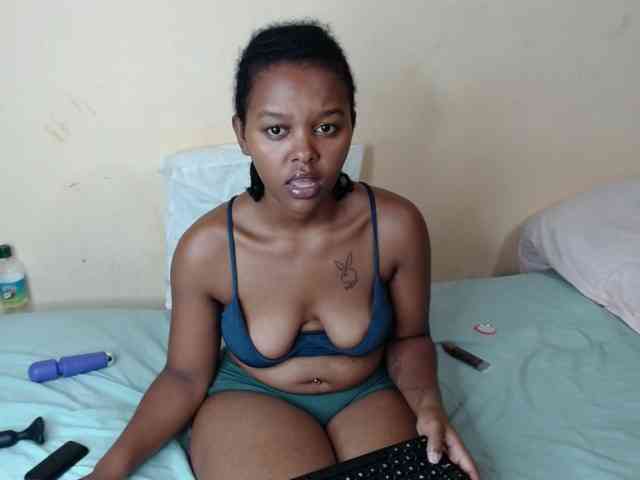 caramelseduction254 webcam