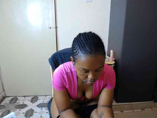 caramelseduction254 webcam
