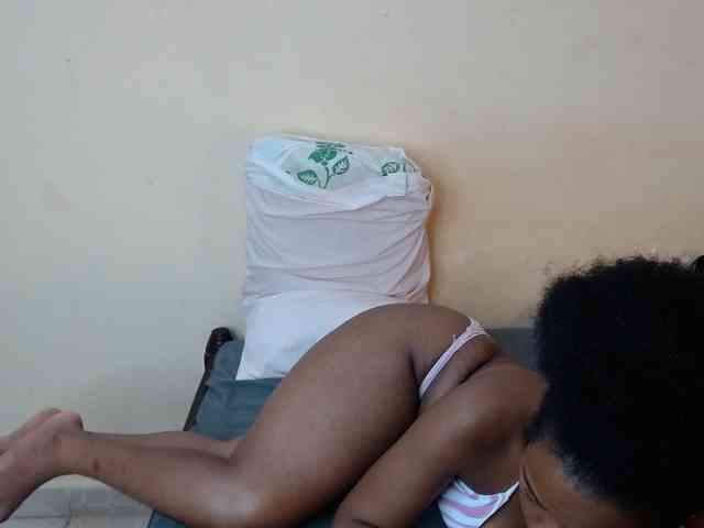 caramelseduction254 webcam