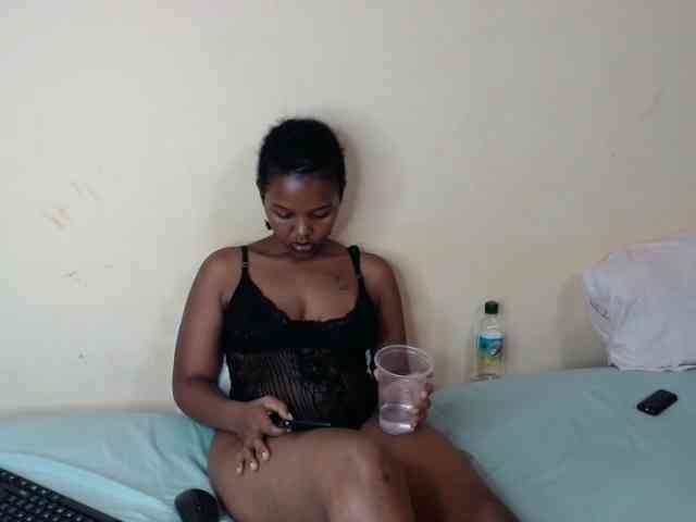 caramelseduction254 webcam
