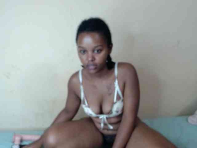 caramelseduction254 webcam