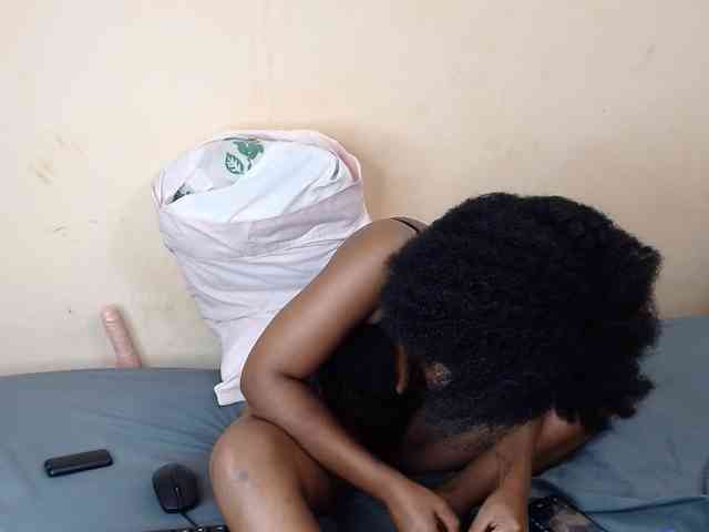 caramelseduction254 webcam