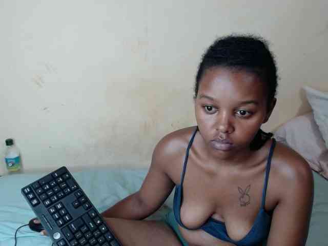caramelseduction254 webcam