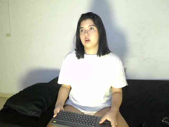 WildCherry666 webcam
