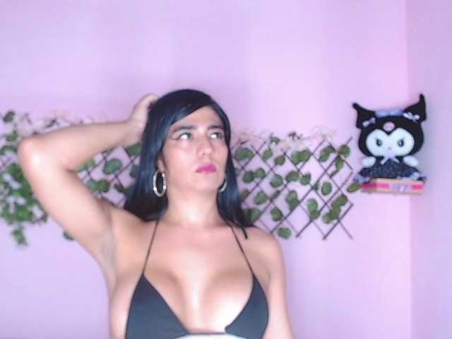 ZachaTompson live webcam show