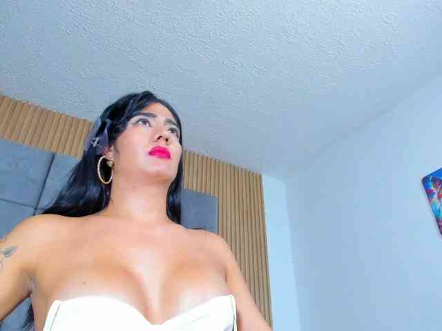 ZachaTompson Sex Cam Show