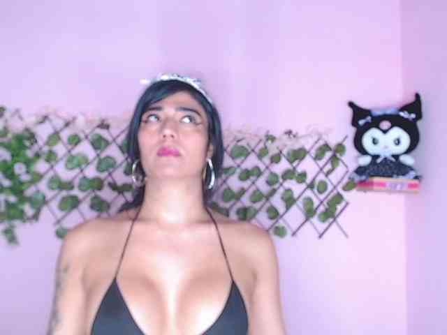 ZachaTompson Live Webcam on BongaCams