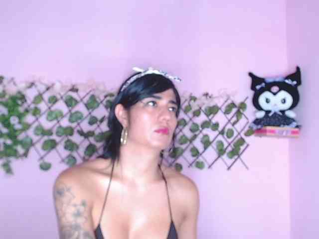 ZachaTompson Live Webcam on BongaCams