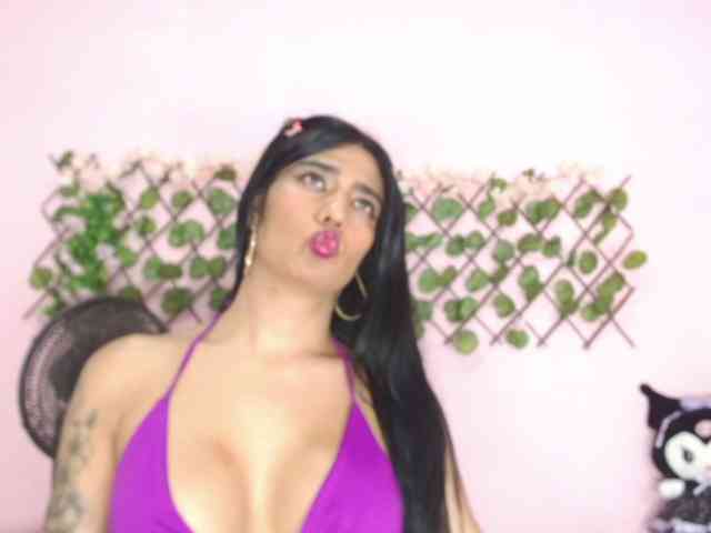 ZachaTompson Live Webcam on BongaCams