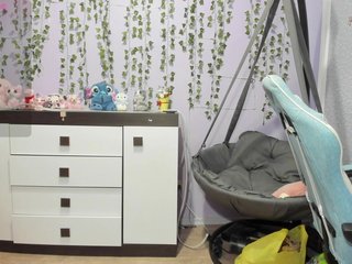 Mikka-Mi Porn Show