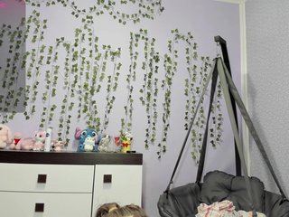 Mikka-Mi Porn Show