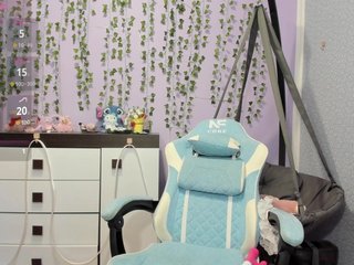 Mikka-Mi Porn Show