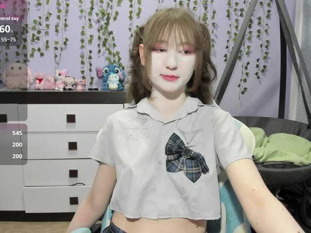 Mikka-Mi live cam on BongaCams