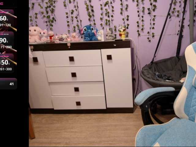 Mikka-Mi live cam on BongaCams