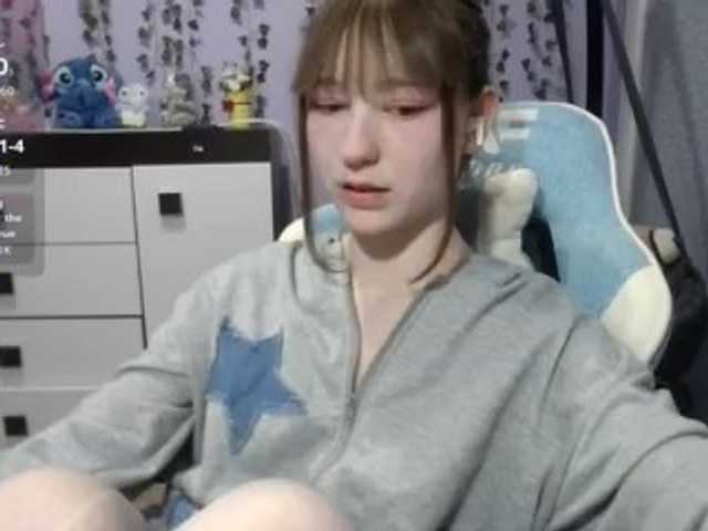 Mikka-Mi live cam on BongaCams