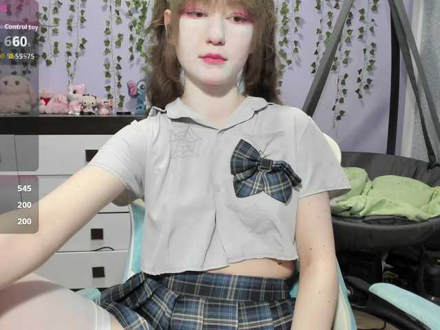 Mikka-Mi live cam on BongaCams