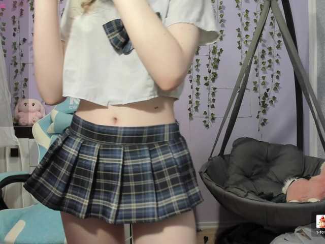 Mikka-Mi live cam on BongaCams