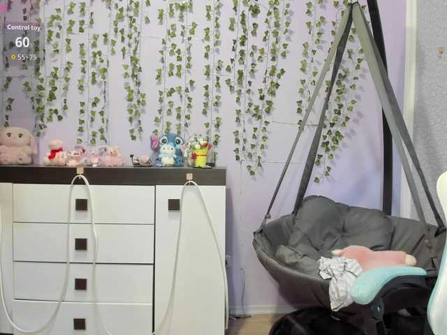 Mikka-Mi live cam on BongaCams
