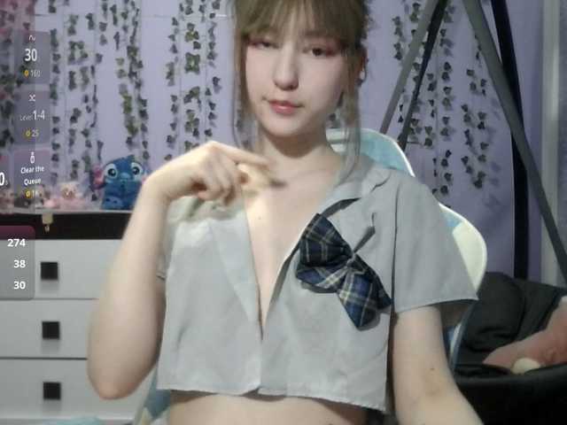Mikka-Mi live cam on BongaCams
