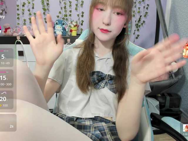 Mikka-Mi live cam on BongaCams