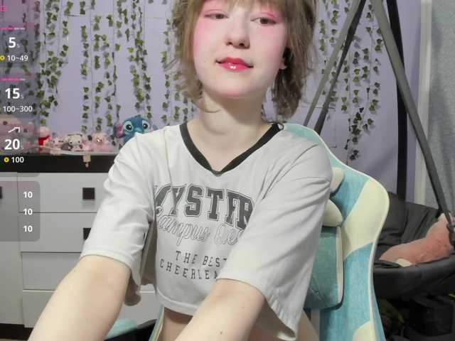 Mikka-Mi live cam on BongaCams