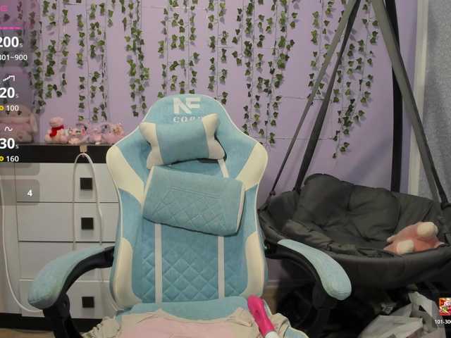 Mikka-Mi live cam on BongaCams