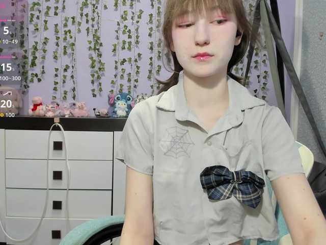 Mikka-Mi live cam on BongaCams