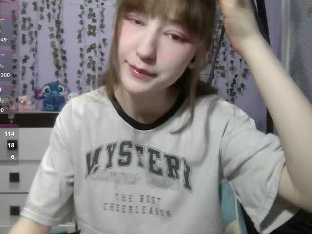 Mikka-Mi live cam on BongaCams