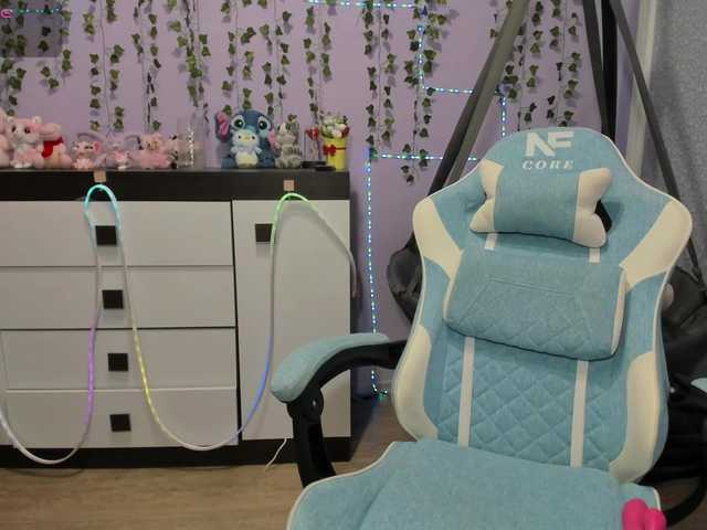 Mikka-Mi live cam on BongaCams