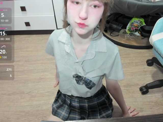 Mikka-Mi live cam on BongaCams