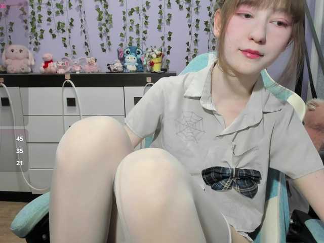 Mikka-Mi live cam on BongaCams