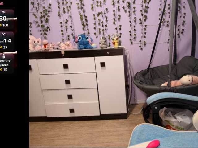 Mikka-Mi live cam on BongaCams