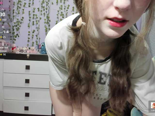 Mikka-Mi live cam on BongaCams