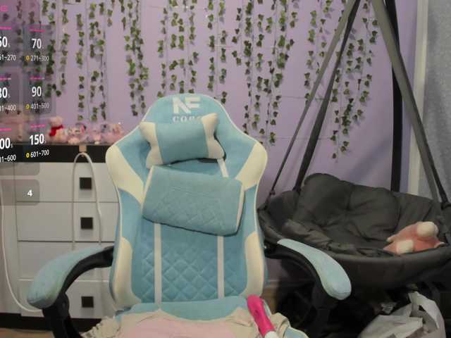 Mikka-Mi live cam on BongaCams