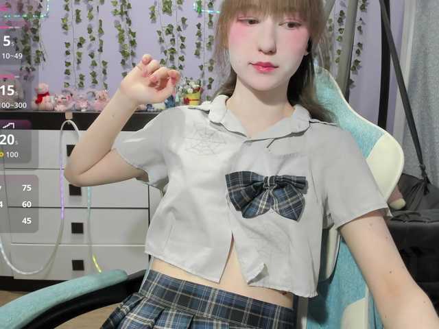 Mikka-Mi live cam on BongaCams