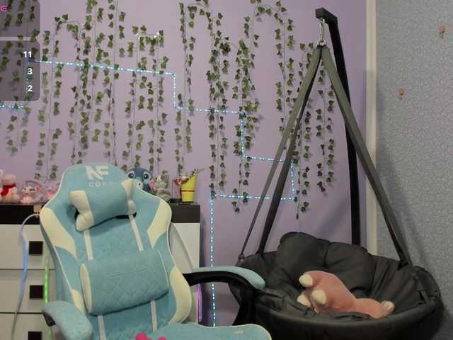 Mikka-Mi live cam on BongaCams