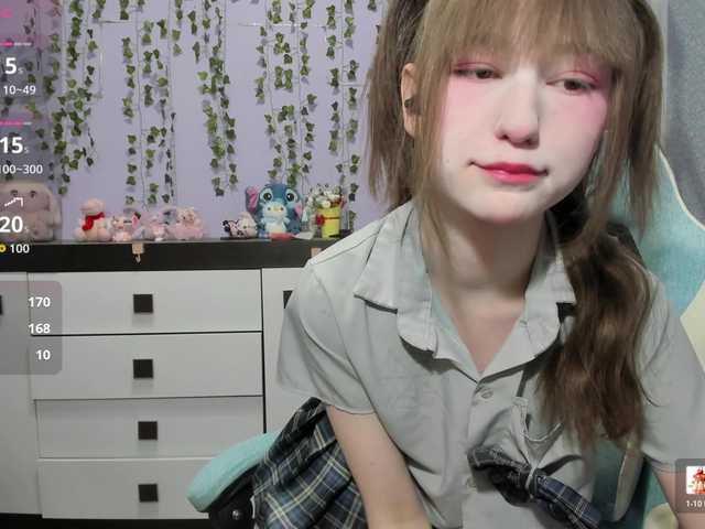 Mikka-Mi live cam on BongaCams