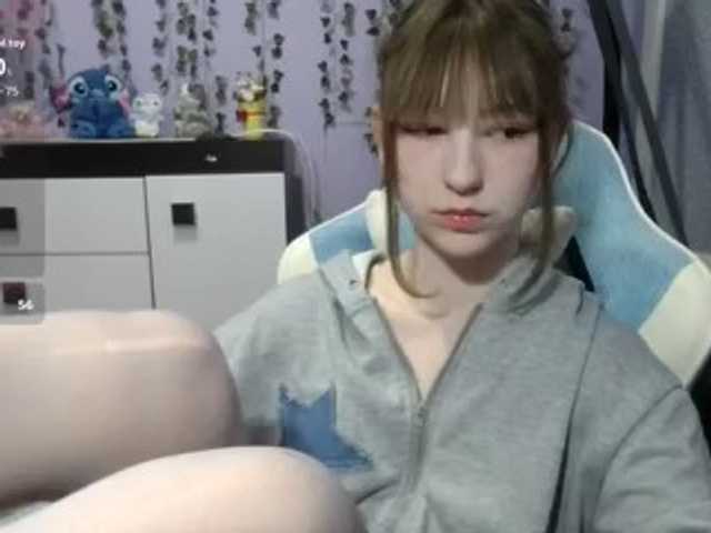 Mikka-Mi live cam on BongaCams