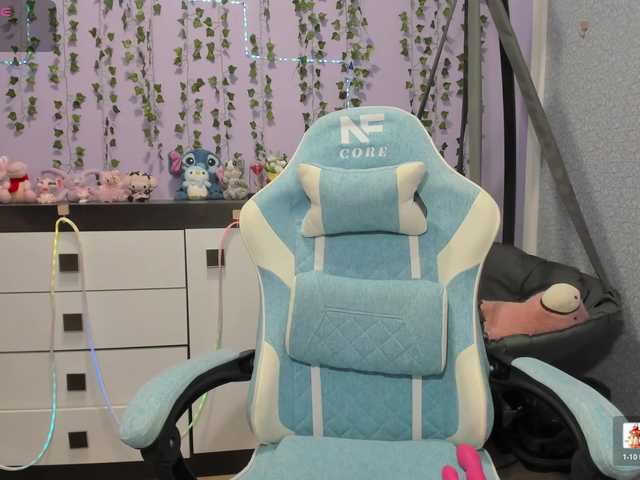 Mikka-Mi live cam on BongaCams