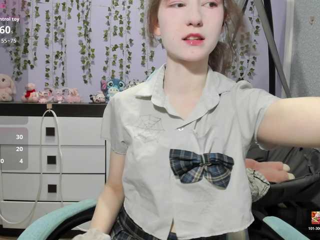 Mikka-Mi live cam on BongaCams