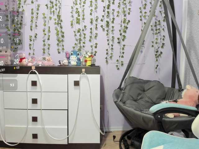 Mikka-Mi live cam on BongaCams