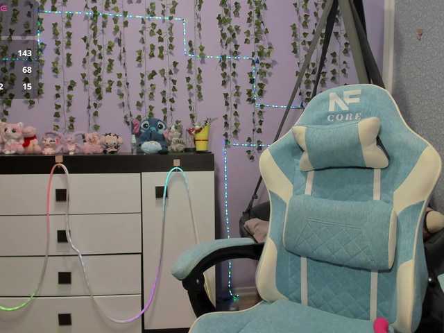 Mikka-Mi live cam on BongaCams