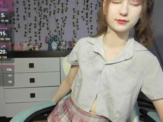 le modèle Mikka-Mi est en webcam porno dans un show sur le site bongacams, il possède les tags suivants: Asian,Brunette,Hairy