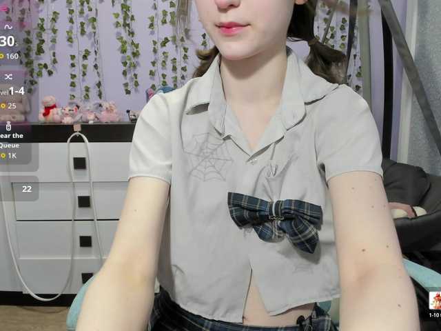 Mikka-Mi live cam on BongaCams